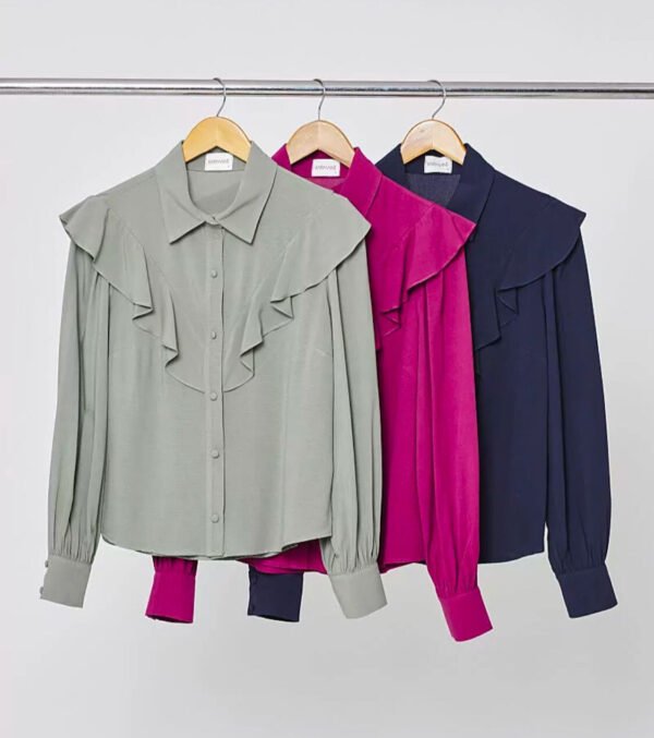 Camisa Paty com babados elegante e sofisticada da Paty Boutique.